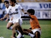 1987-06-14-santos-3-x-0-america-sp-paulista-carlos-alberto-conduz-observado-por-osvaldo-600